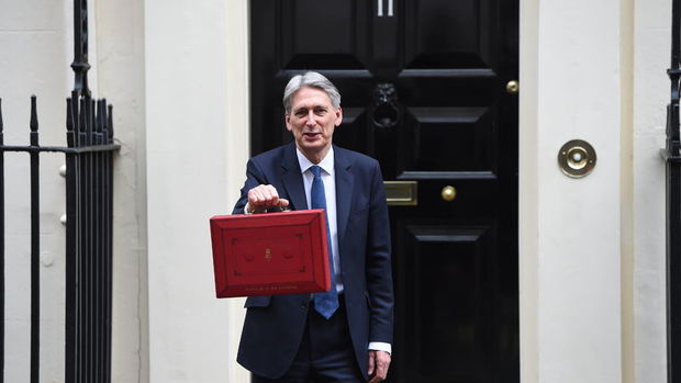 İngiltere Maliye Bakanı: Bütçe Brexit için sağlam bir platform temin ediyor 
