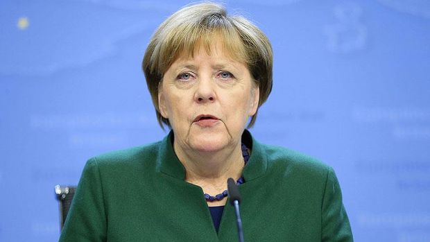 'Nazizm' benzetmelerine tepki gösteren Merkel’den Hollanda’ya destek