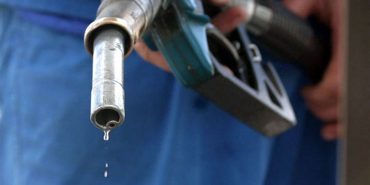 Motorinin litresinde 8 kuruş indirim yapıldı