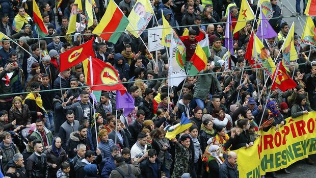 Almanya'dan Frankfurt'taki PKK gösterisiyle ilgili açıklama
