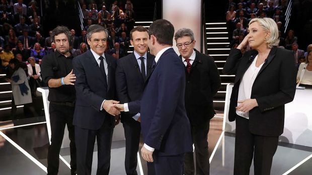 Fransa'da adaylar TV'de kozlarını paylaştı