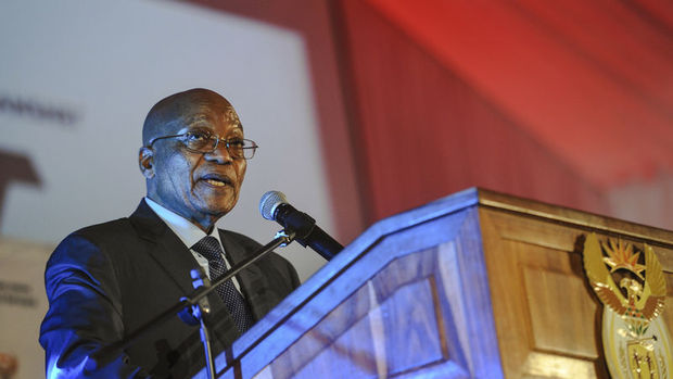 G.Afrika'da Zuma istifa baskılarına rağmen ayakta kaldı
