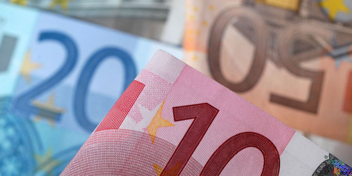Euro "Draghi" sonrasında yeni en düşük seviyesine indi