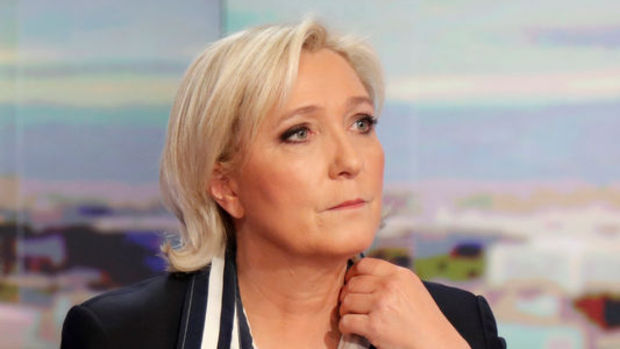 Le Pen'in bir konuşmasında Fillon'un konuşmasını kullandığı ortaya çıktı