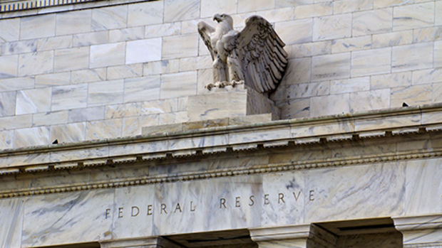 Fed faiz değiştirmedi, kademeli faiz artışı işaret etti