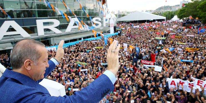 Kabinede ve AK Parti