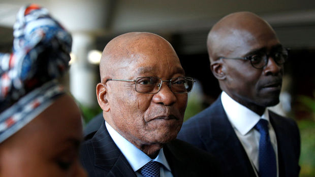 Zuma'nın görevden alma girişimini “atlattığı” belirtildi