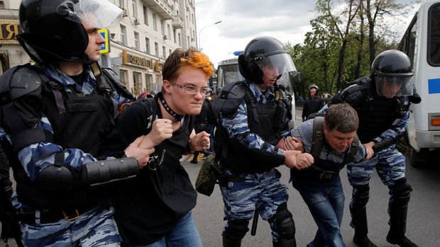 Rusya'da hükümet karşıtı gösteriler; 650 gözaltı 