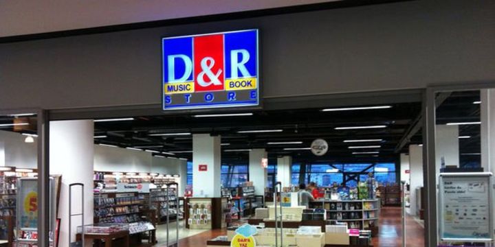 D&R