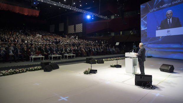 Başbakan Yıldırım Dünya Petrol Kongresi'nde konuştu 