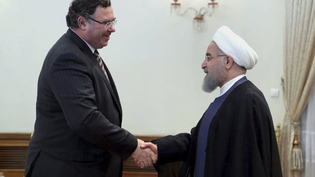 İran'da Total ile yapılan anlaşmaya tepkiler sürüyor