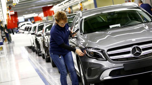 Mercedes'te 'egzoz emisyon hilesi' iddiası