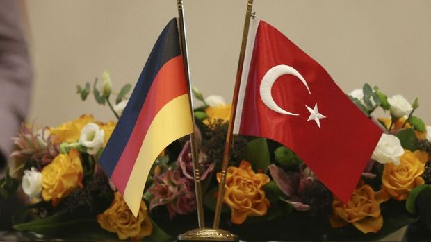 Almanya'dan Türkiye açıklaması: Silah projelerini gözden geçireceğiz