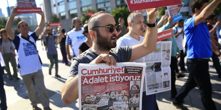 Cumhuriyet gazetesi davası başladı