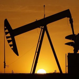 PETROL OPEC TOPLANTISI ÖNCESİ 50 DOLARIN ÜZERİNİ GÖRDÜ