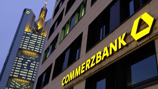 Commerzbank 2. çeyrekte beklentilerden fazla zarar etti