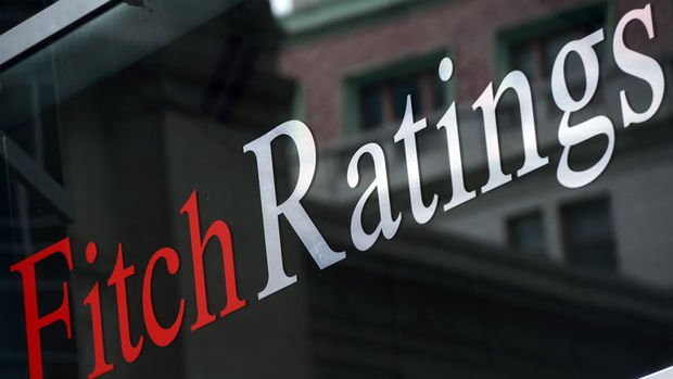 Fitch Ratings Yunanistan'ın kredi notunu yükseltti