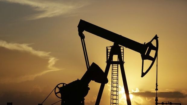 Jefferies 2018 petrol tahminini düşürdü