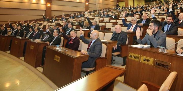 Kadir Topbaş’ın veto ettiği 5 dosya İBB Meclisi’nde kabul edildi