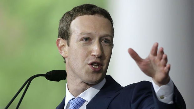 Trump Facebook'a sataştı, Zuckerberg yanıt verdi