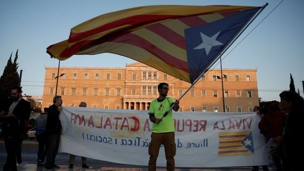 Katalan parlamentosu mahkeme kararına rağmen toplanıyor