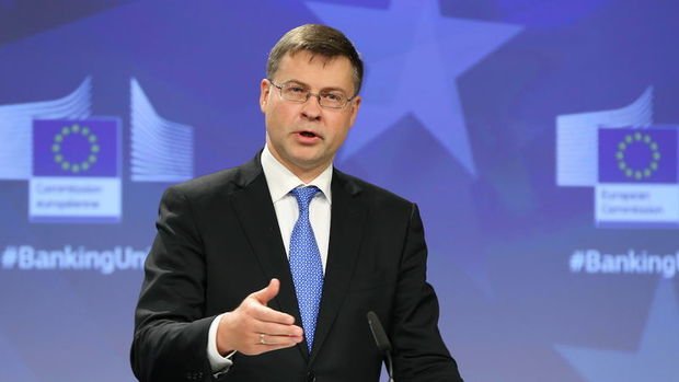 AB/Dombrovskis: Bankacılık sektöründe yeni tedbirler alınmalı