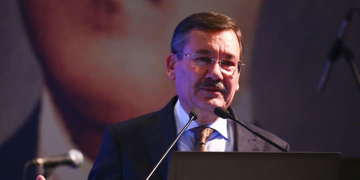 Melih Gökçek yarınki programını iptal etti