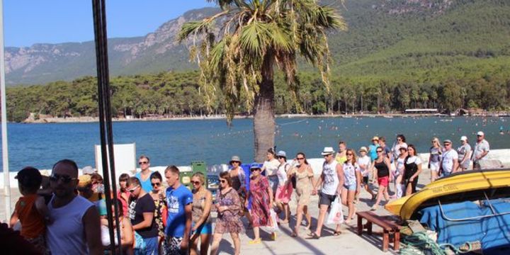 "2017 turizm gelirimiz 24-25 milyar dolar olacak"