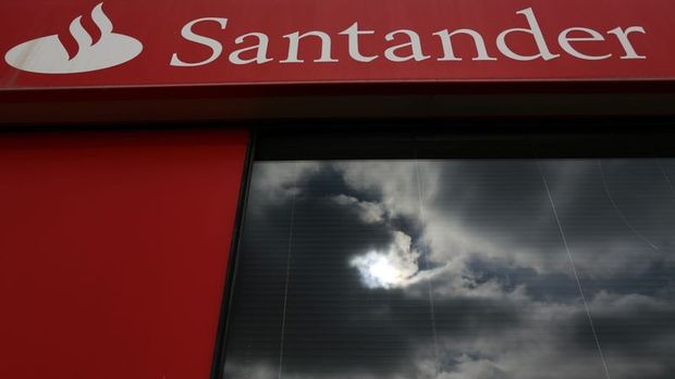 Santander 3. çeyrekte beklentinin altında net kar elde etti