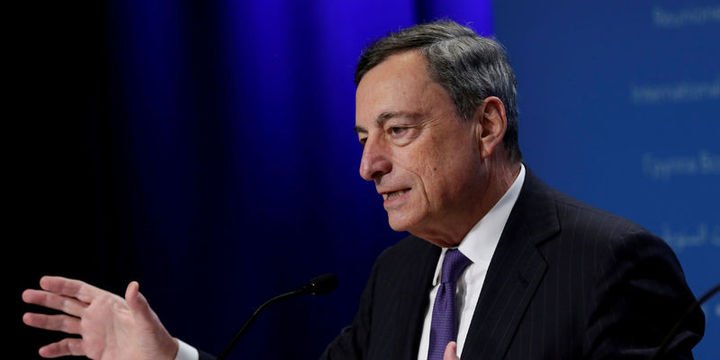 Draghi: AMB kararı oy birliğiyle alınmadı