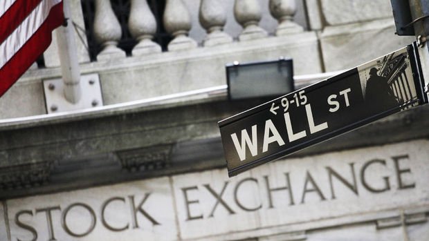 Wall Street karları yılın ilk yarısında arttı