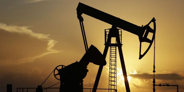Petrol “ABD stokları” ile 54 dolara yakın yatay seyrediyor