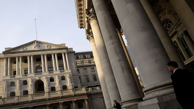 İngiltere Merkez Bankası 10 yıl sonra faizi artırdı
