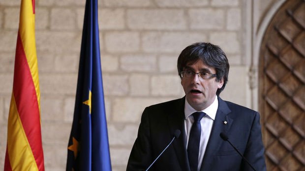 Eski Katalan lider İspanya'ya dönmeyecek