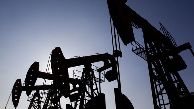 Küresel petrol üretimi Ekim'de arttı