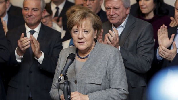 Merkel'in yeni hükümet kurma girişimi başarısız oldu