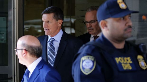 Flynn'in itirafı, doları ve ABD hisselerini düşürdü