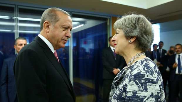 Erdoğan Birleşik Krallık Başbakanı May ile telefonda görüştü