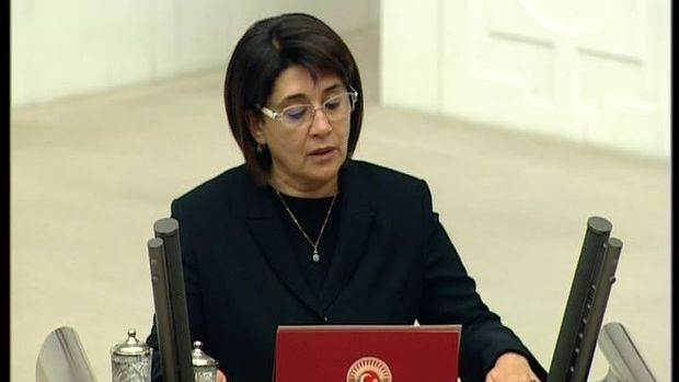 Leyla Zana'nın milletvekilliği düşürüldü