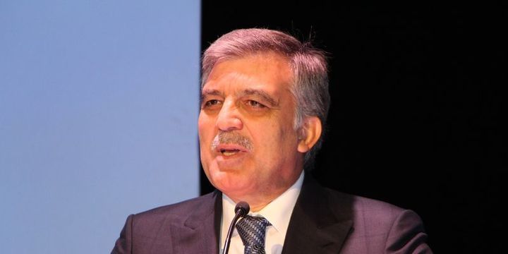 Abdullah Gül: Gazeteciler tutuksuz yargılanmalı
