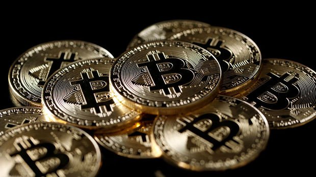 Bitcoin yüzde 26'lık düşüşün ardından hız kesti