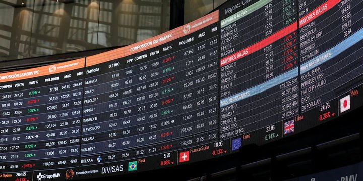 Küresel Piyasalar: Dolar hafifçe yükselirken hisse senetleri değer kazandı