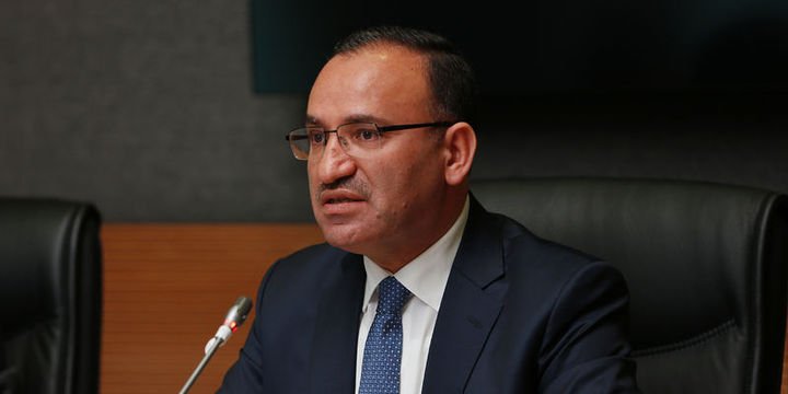 Bozdağ: YPG üniformalı ABD askeri de olsa hedeftir