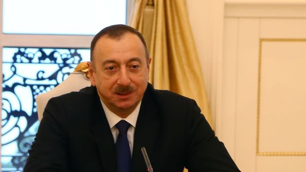 Azerbaycanda Cumhurbaşkanı seçimi erkene alındı