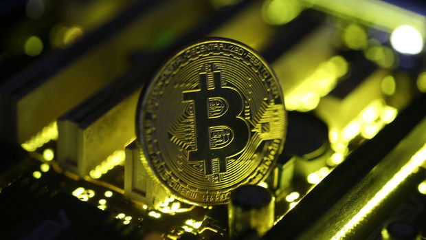 Bitcoin % 21 düşerek 6,500 doların altına geriledi
