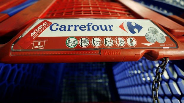 Carrefour 273 mağaza kapatıp 2400 kişiyi işten çıkaracak