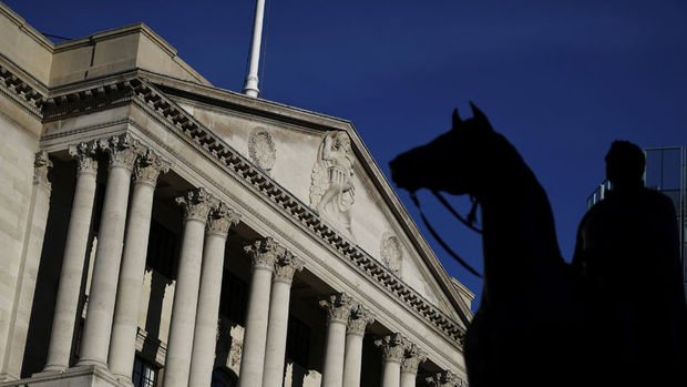 İngiltere Merkez Bankası faiz oranını değiştirmedi 