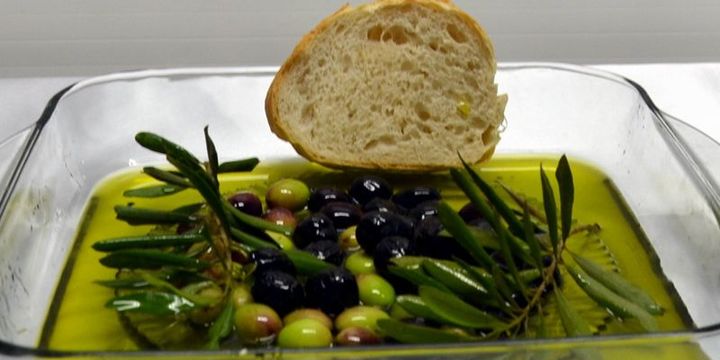 Zeytinyağında fiyat istikrarı üreticiyi sevindirdi