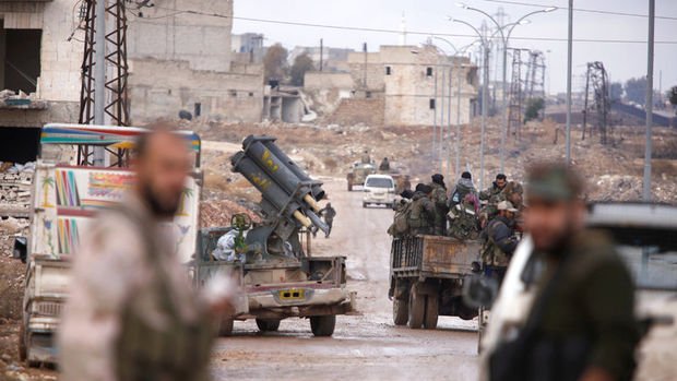 Suriye televizyonu: Rejim güçleri birkaç saat içerisinde Afrin'e girecek