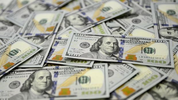 Dolar “Fed tutanakları” sonrasında kazançlarını korudu